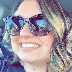 Meet your Posher, Erica